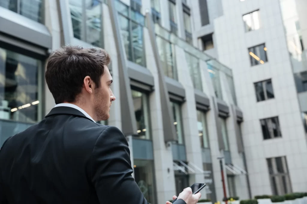 7 Risks of Leaving Commercial Properties Unprotected | Boss Serve Static security guards protecting a vacant commercial property in Yorkshire and Humber